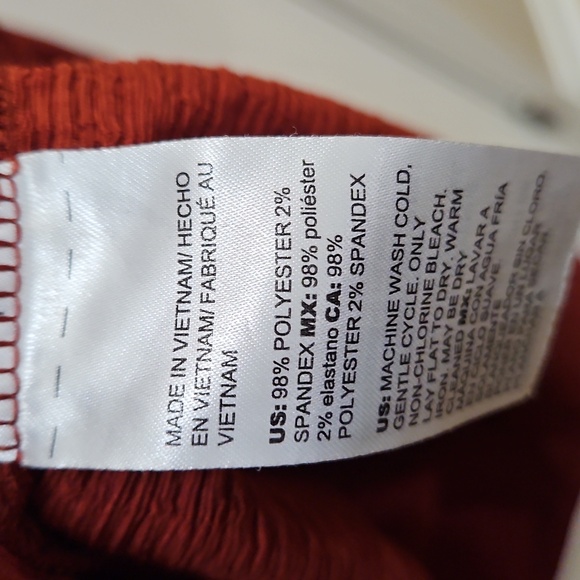 Chicos Rust Vneck Blouse With Long Knit Cuffs Sz 4 (XXL) - Picture 6 of 8